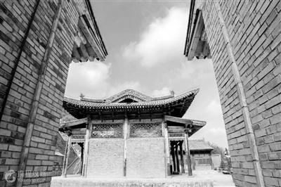 蘭州莊嚴(yán)寺，曾經(jīng)是一位帝王的皇宮內(nèi)苑