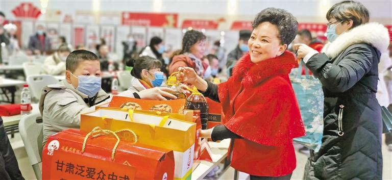 身殘志堅的郭淑芳與愛同行37年 點一盞燈，照亮別人也照亮自己